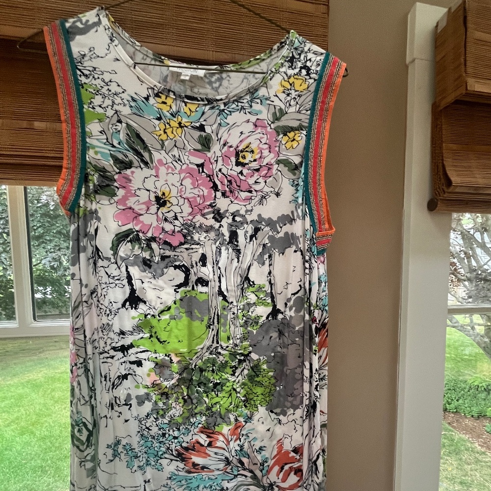 Weston sleeveless landscape print top size small